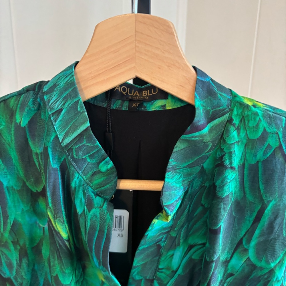 Aqua Blu Green Teal Feather-Print Maxi Dress